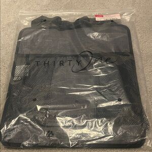 Thirty-One Utility Tote Organizer in Charcoal Crosshatch